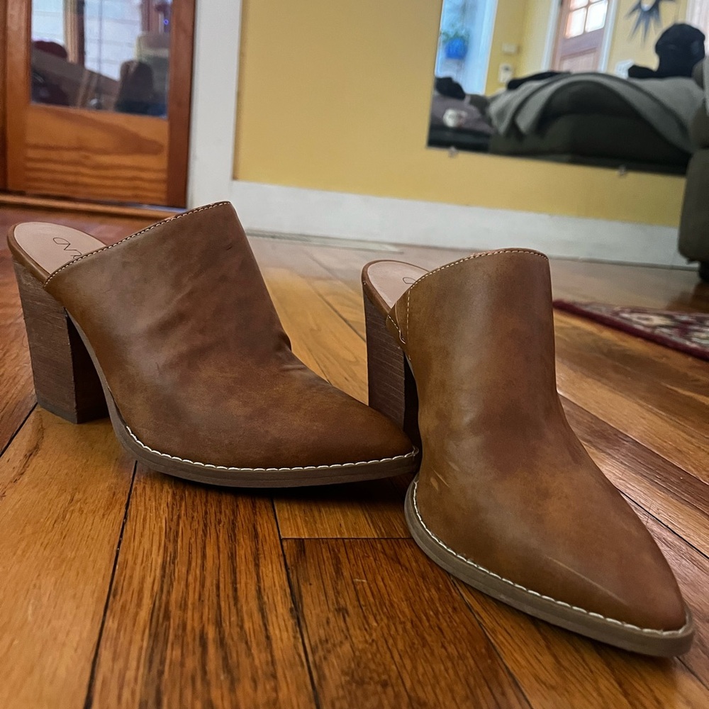 Brown Leather Women's Mules